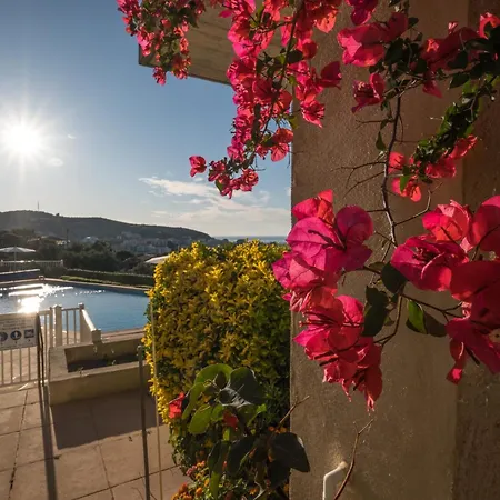 Hotel Funtana Marina 3*