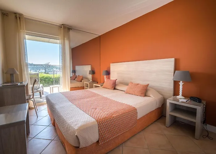 Hotel Funtana Marina 3*