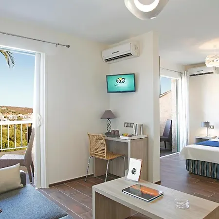 فندق Funtana Marina 3*