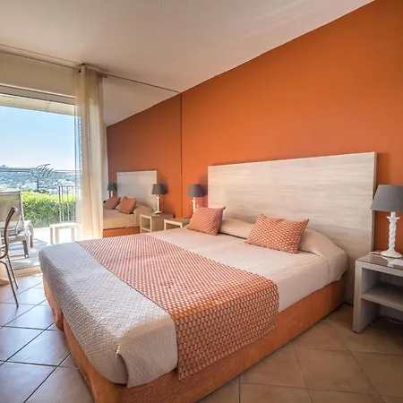 Hotel Funtana Marina 3*